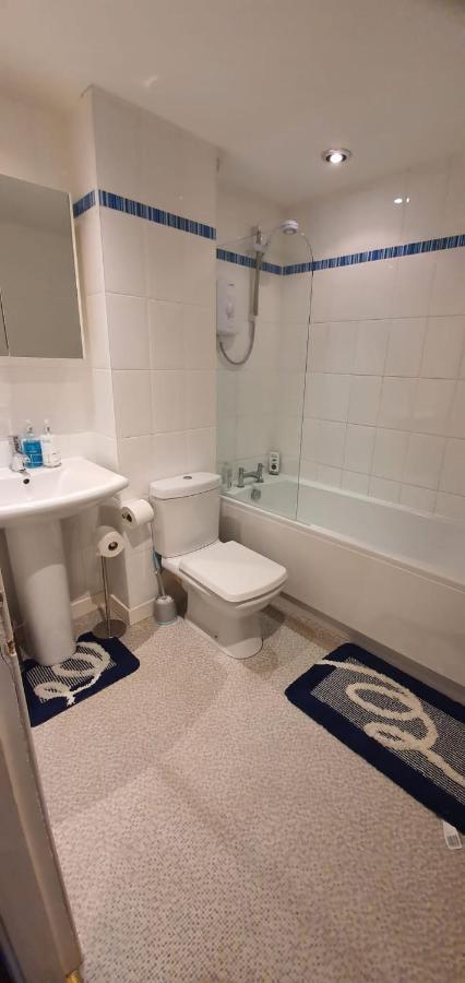 No 11 3 Bed Serviced Appartment Town Centre Girvan Exterior photo